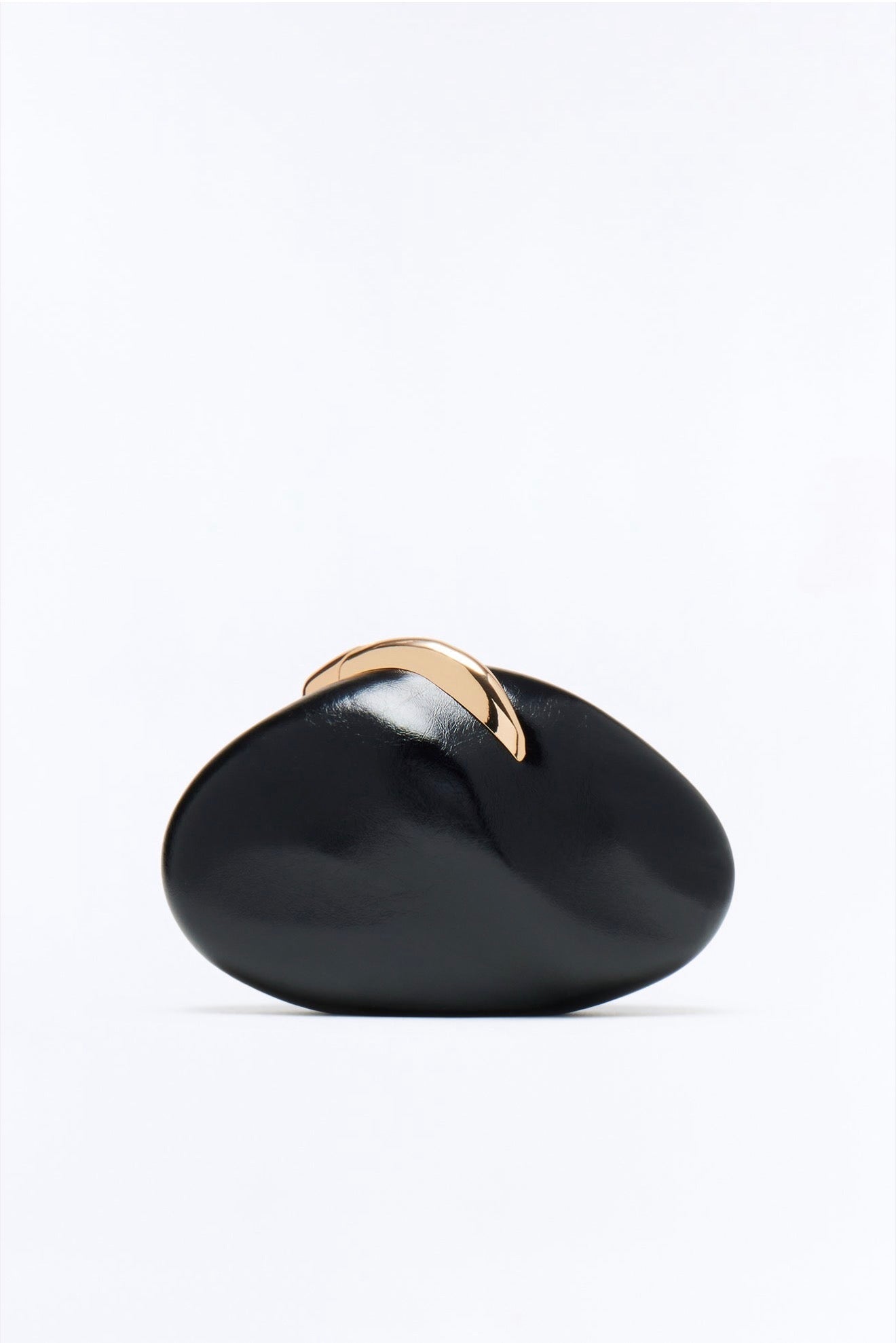 The look faux leather clutch
